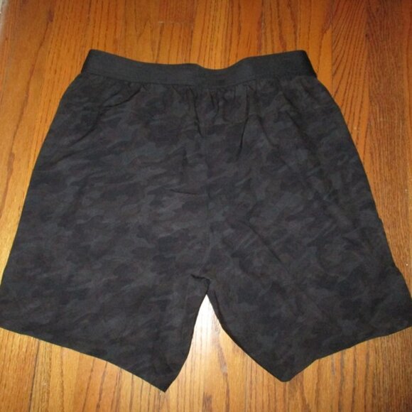 TYR Athletic Shorts Men Tag Sz S NWOT - Picture 5 of 9